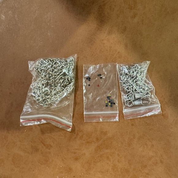 Toucan Bird Rhinestone Clutch - Picture 7 of 9